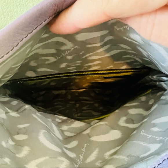 Aimee Kestenberg Zip Me Up Ombre Crossbody Bag - Picture 4 of 8